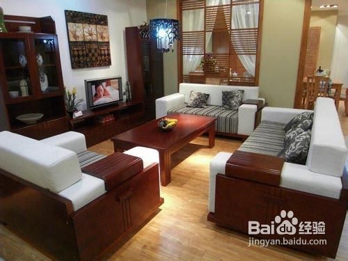 選購與養(yǎng)護實木家具 從挑選到保養(yǎng)的全面指南